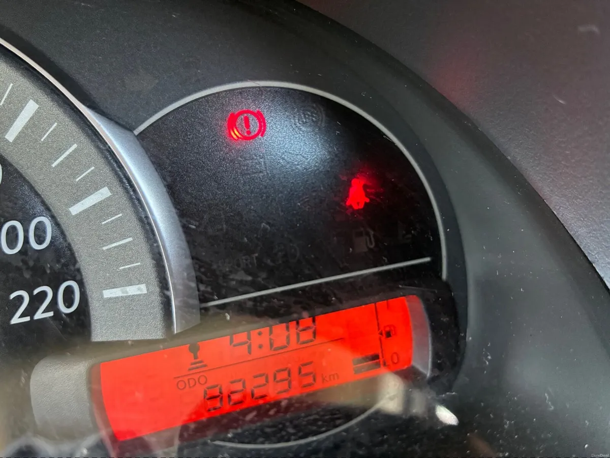 Nissan Micra 2017 - Image 2