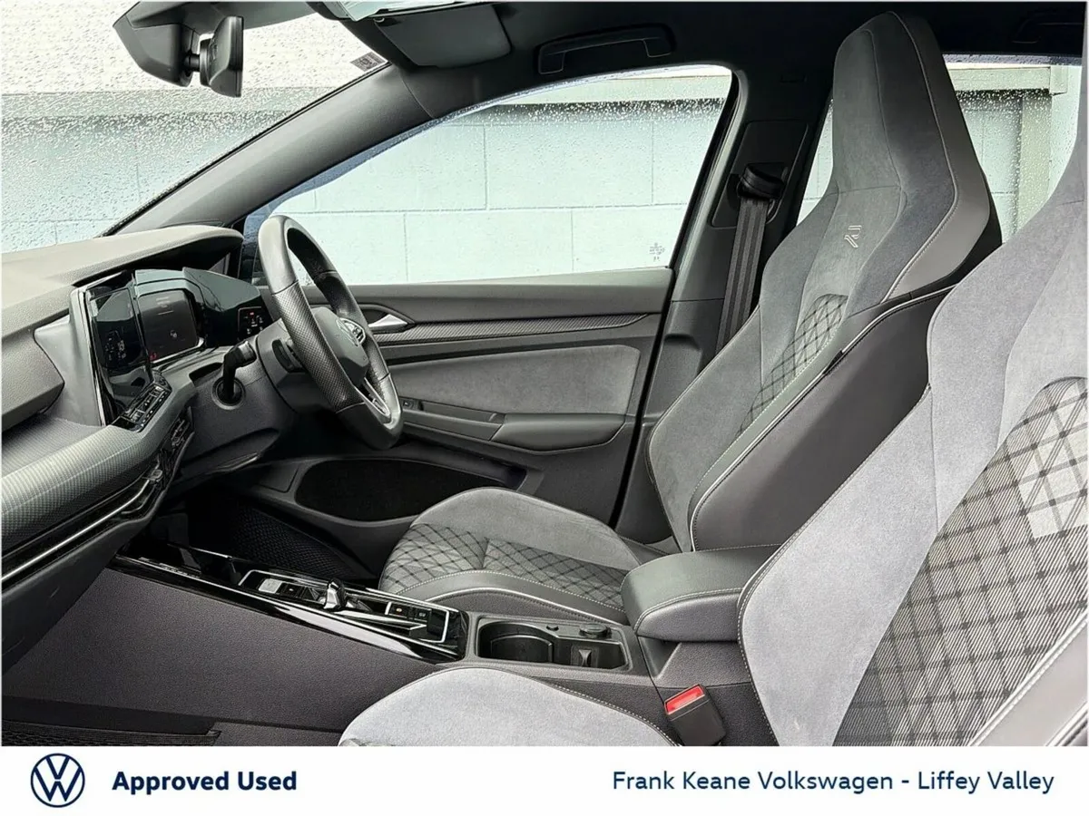Volkswagen Golf R-LINE AUTO 1.5 eTSI 130HP *ONE OW - Image 4