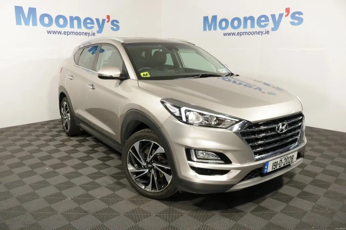 Hyundai Tucson EXECUTIVE PLUS 1.6L DIESEL SUV - Image 1