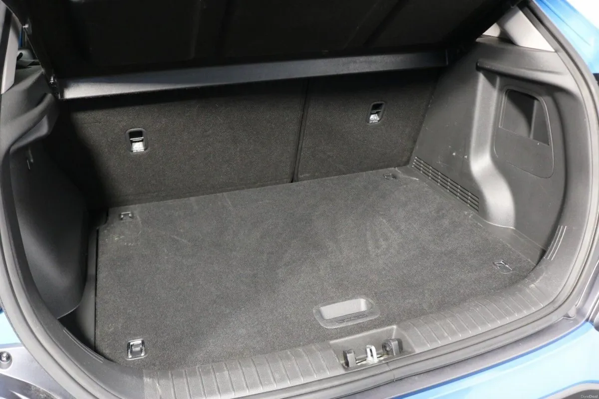 Hyundai KONA Executive 1.0L Petrol Compact SUV - T - Image 6