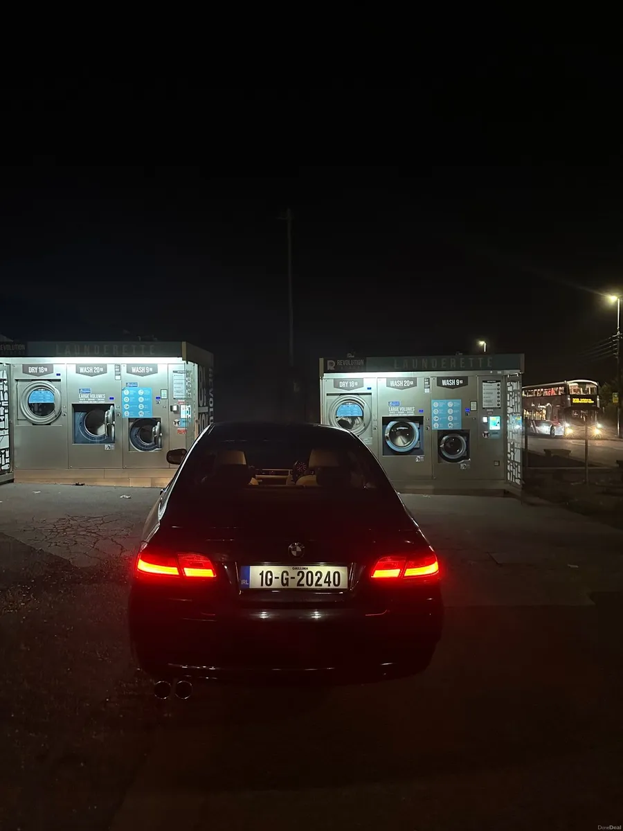 BMW 3-Series 2010 - Image 3