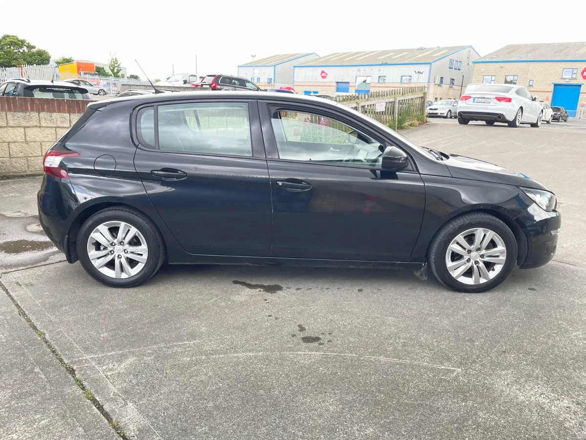 2015,Peugeot 308 1.6 HDI 4DR,Full Servic History - Image 4