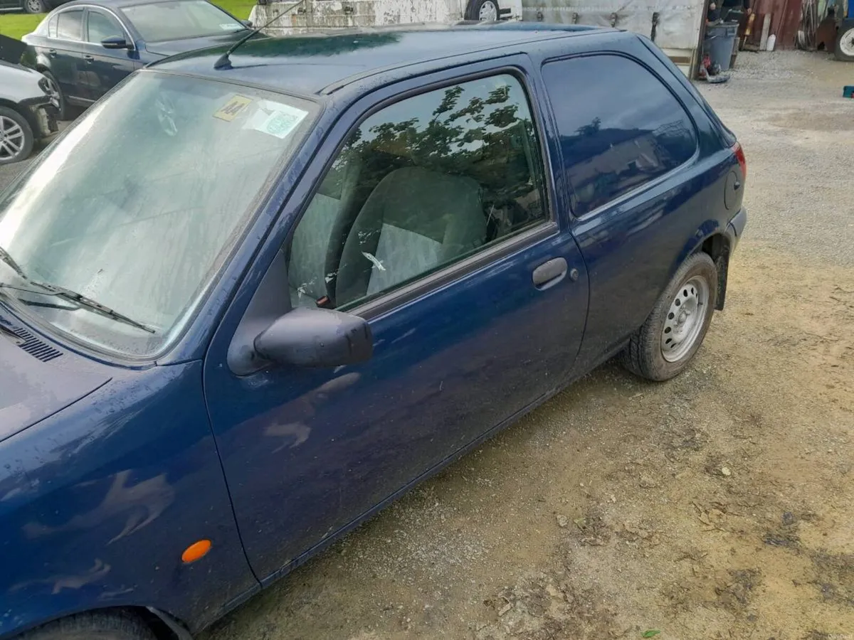 💥 2000 Ford fiesta Van 1.8 diesel💥 RARE VAN - Image 4