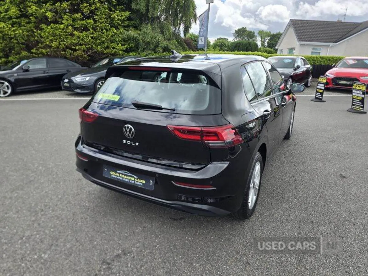 Volkswagen Golf Life - Image 4