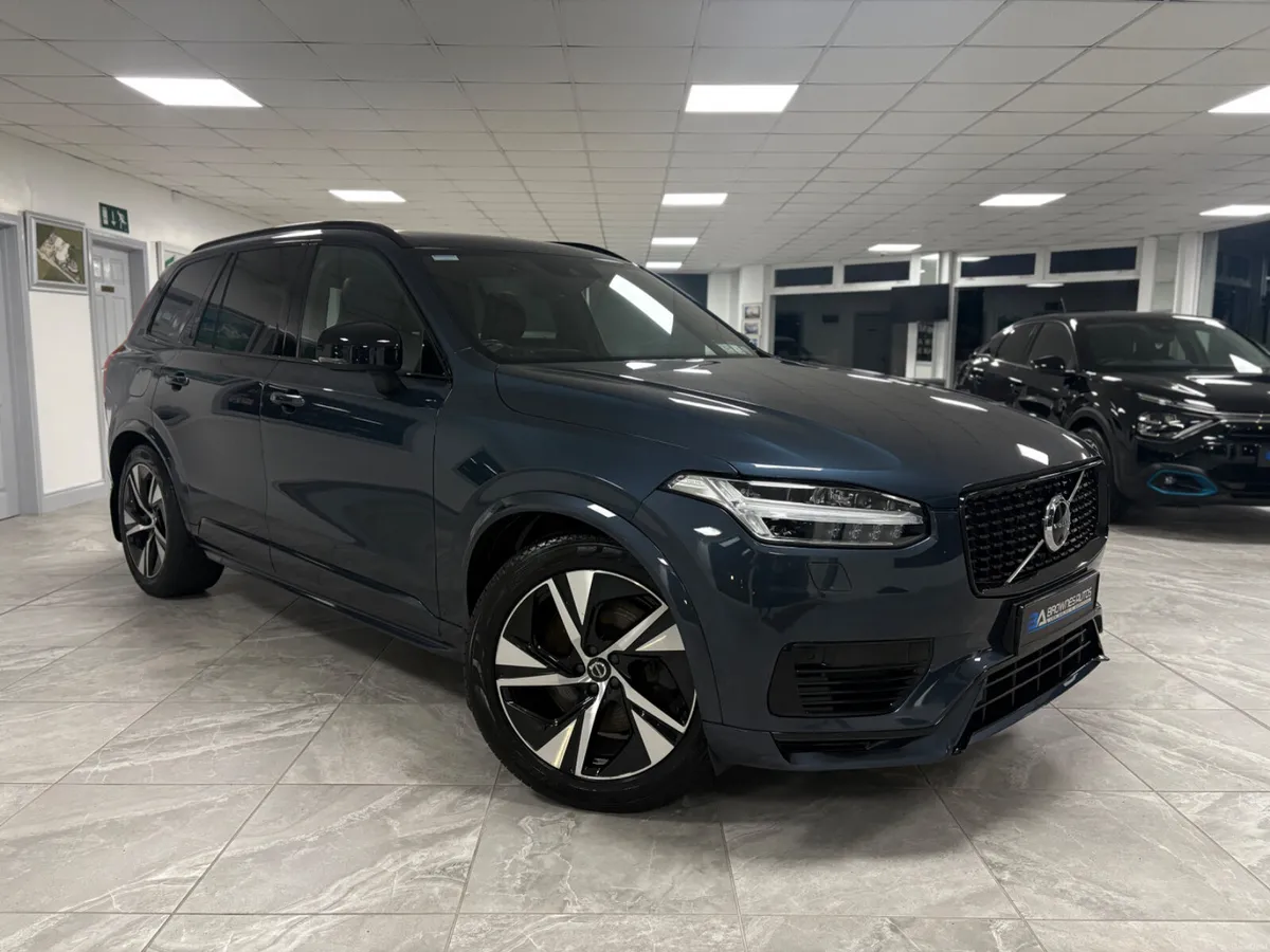 2021 Volvo XC90 R-Design PRO Auto Hybrid - Image 3