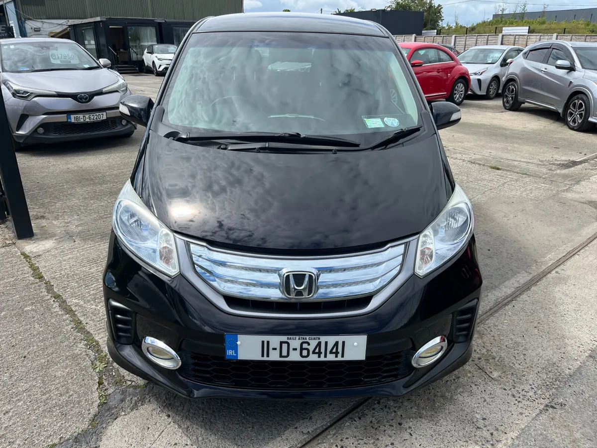 Honda Freed 2011, 1.5 HYBRID AUTO 6 SEATER - Image 2