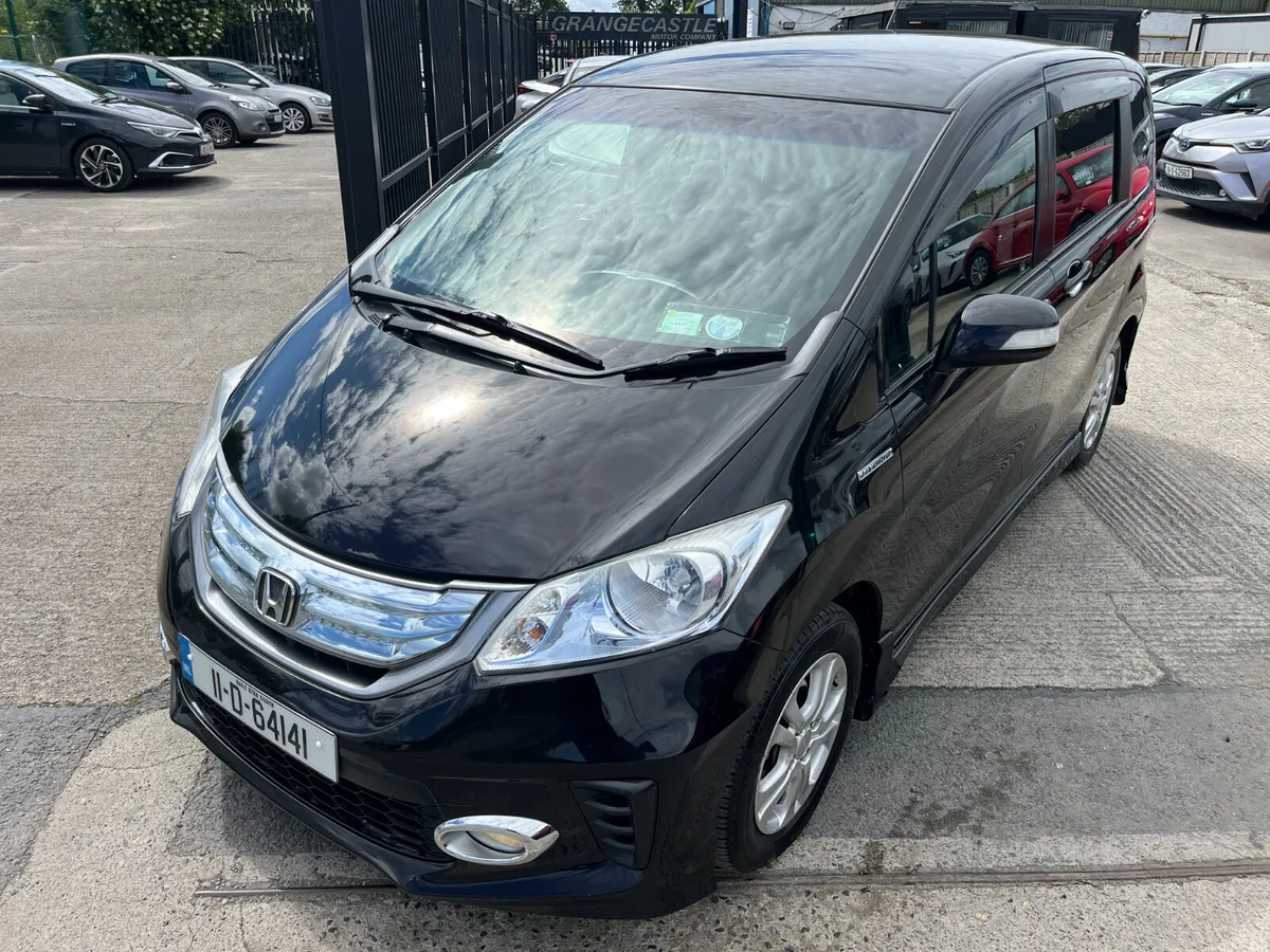 Honda Freed 2011, 1.5 HYBRID AUTO 6 SEATER - Image 3