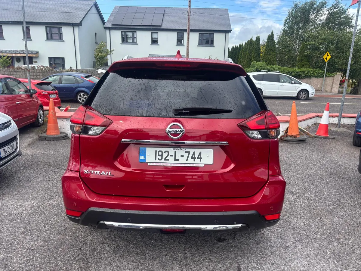 Nissan X-Trail   PREMIUM  7  SEATER  DIESEL - Image 2