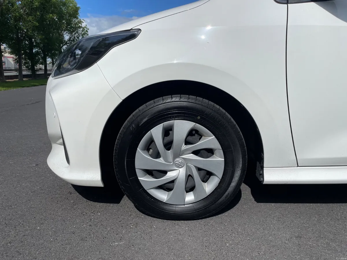 HYBRID - AUTO - REVERSE CAMERA - NEW NCT - LOW TAX - Image 2