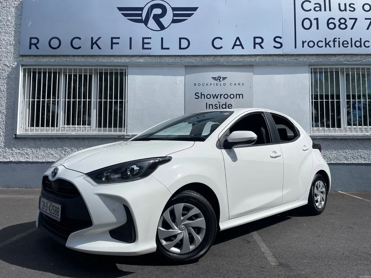 HYBRID - AUTO - REVERSE CAMERA - NEW NCT - LOW TAX - Image 1