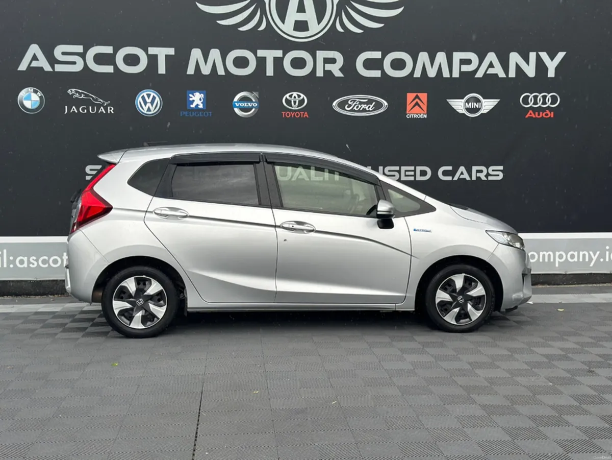 Honda Fit Petrol Hyrbid - Image 5