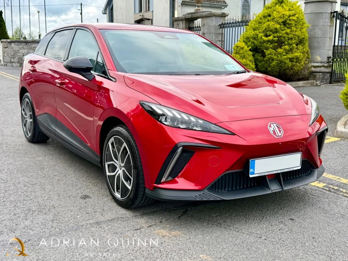 MG MG4 EXCLUSIVE TROPHY 64 KW 203 BHP 5DR AUTO LON - Image 4