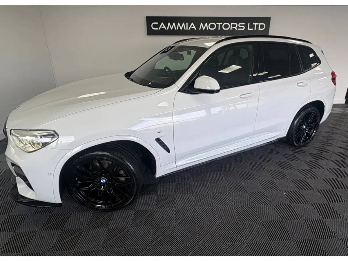 BMW X3 *BMW X3* *X DRIVE* *LOW MILEAGE* *REVERSE C - Image 4