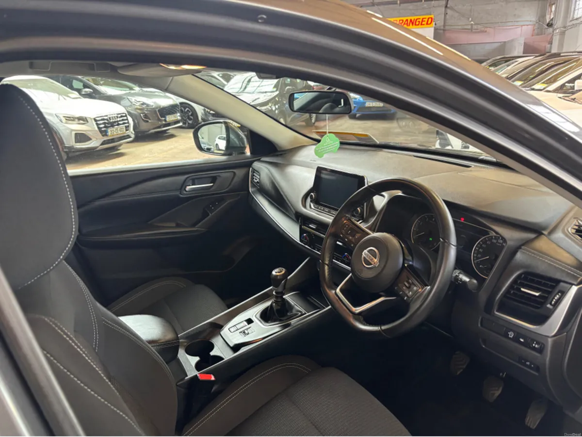 Nissan Qashqai QQ 1.3 HYB SV MY21 4DR Finance Avai - Image 4