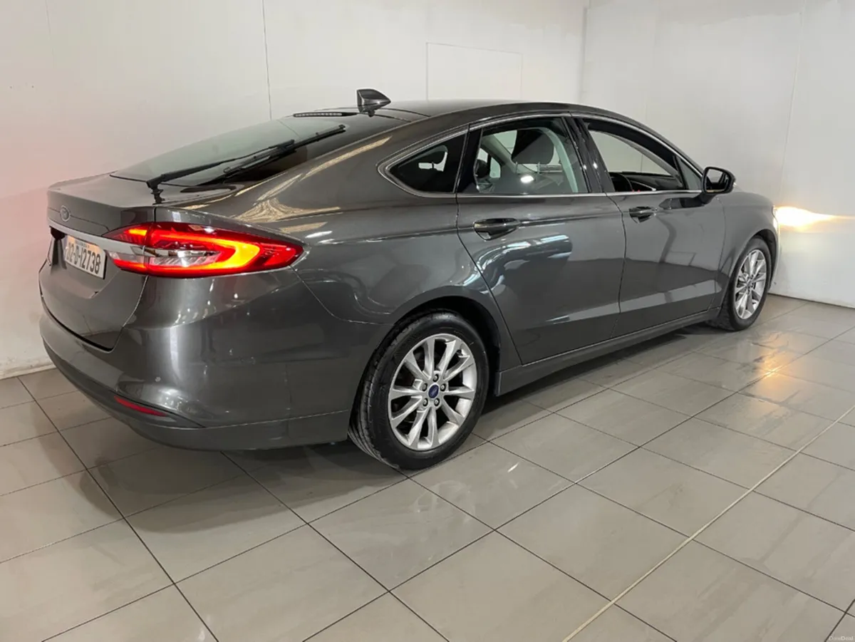 Ford Mondeo ZETEC 5DR 2.0 TD 150BHP - Image 3