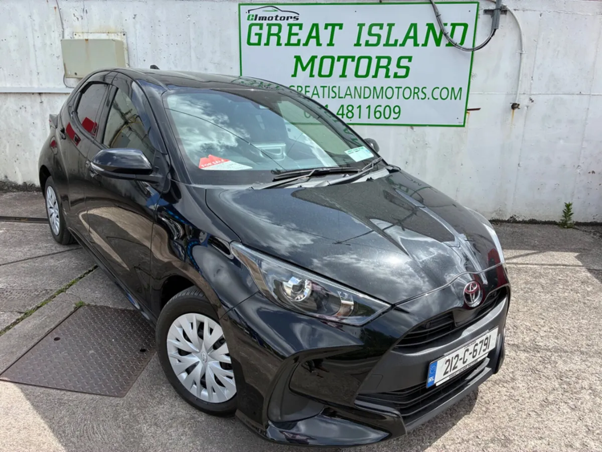 Toyota Yaris 1.5 petrol automatic hybrid - Image 1