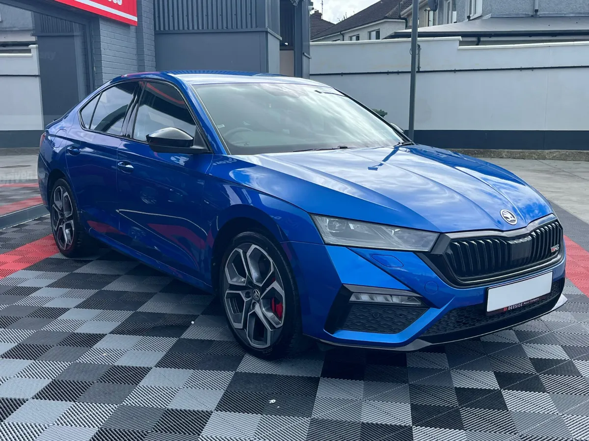 Skoda Octavia VRS TSI P-HEV DSG // 245 BHP // 6 M - Image 3