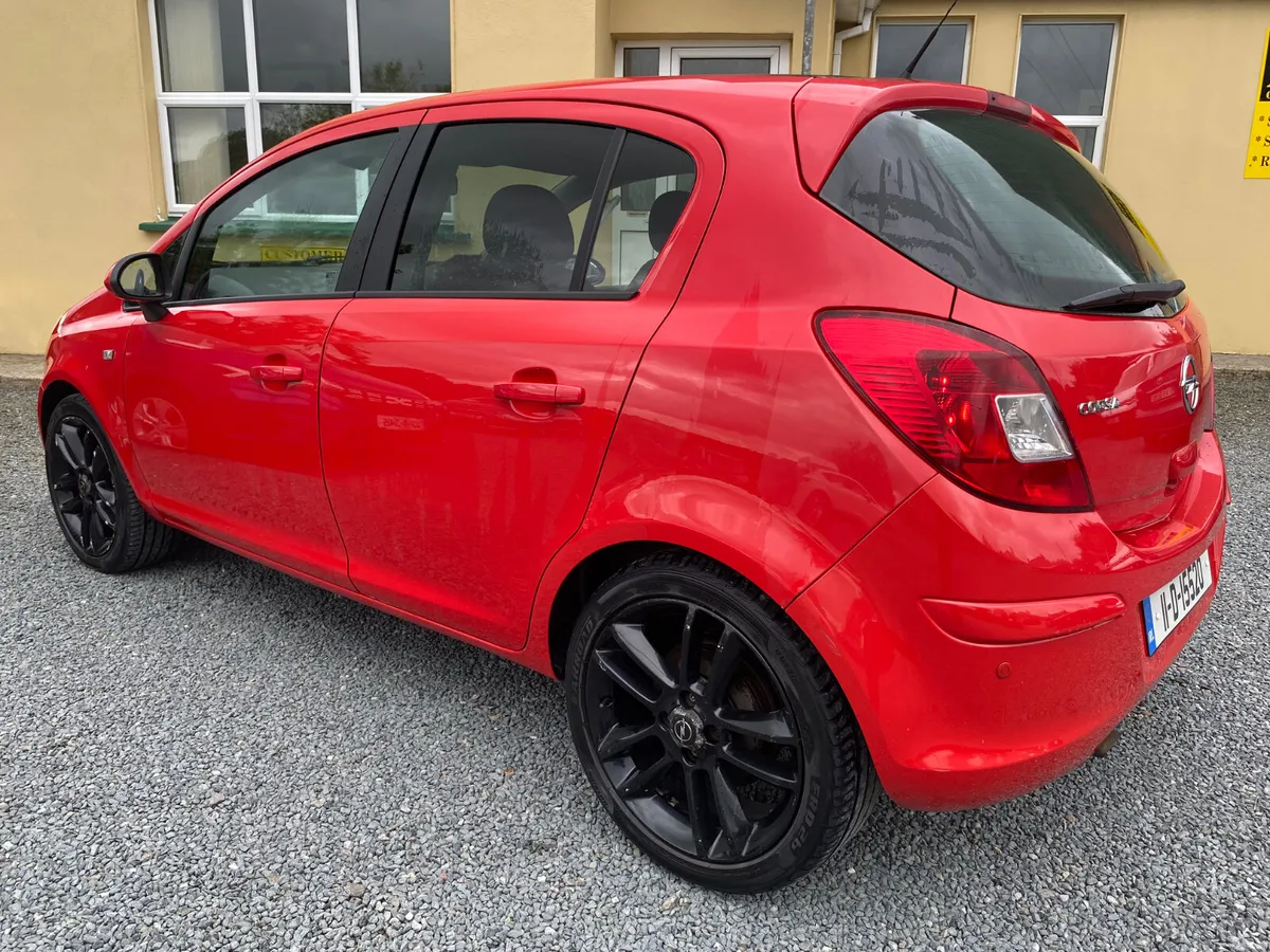 Opel Corsa LIMITED EDITION - Image 4