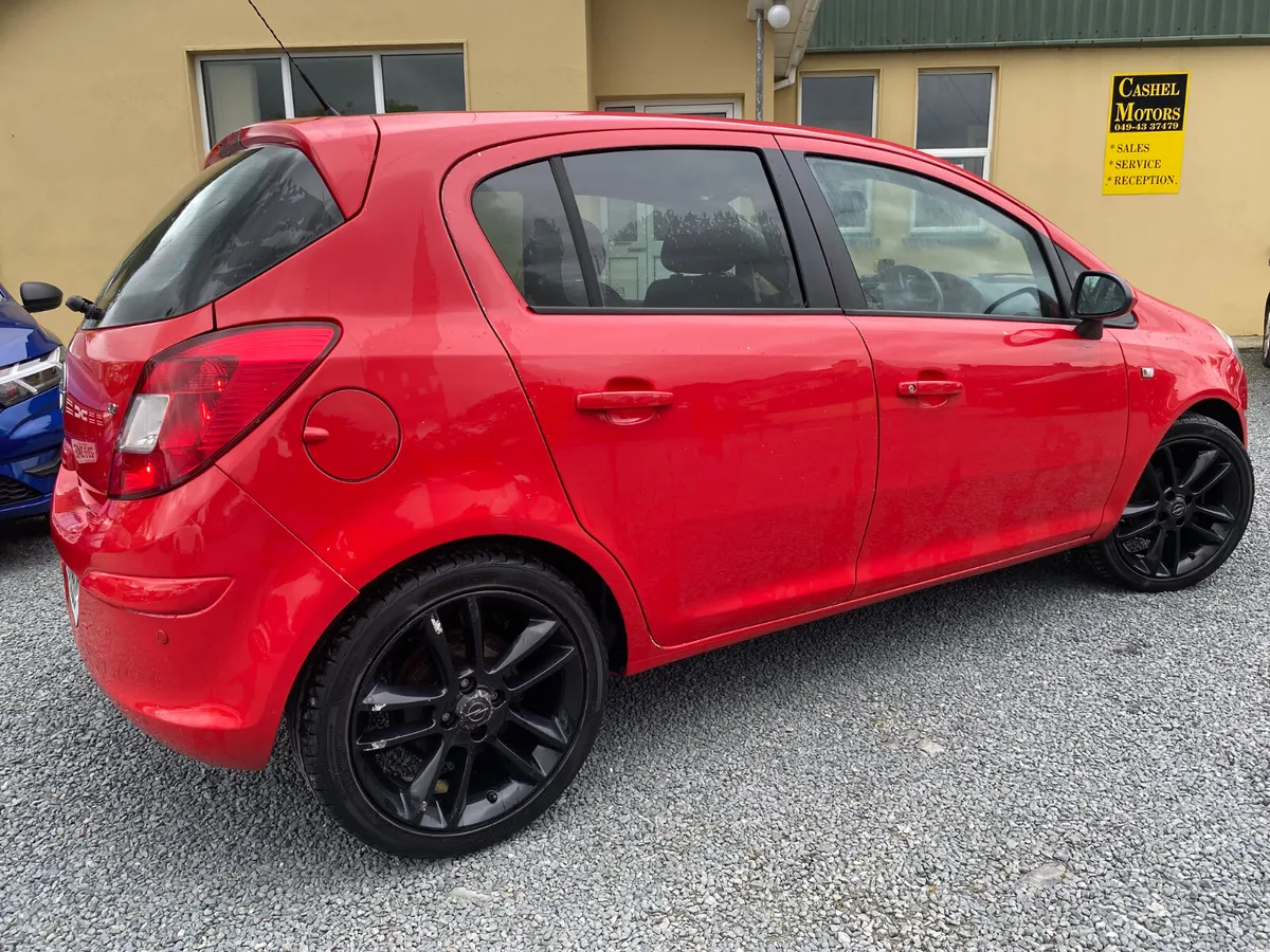 Opel Corsa LIMITED EDITION - Image 3