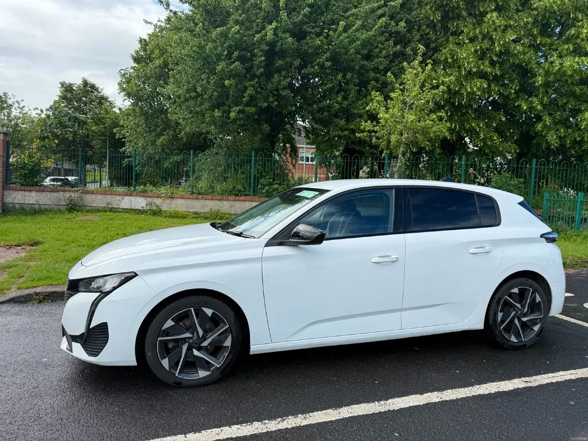 Peugeot 308 2022 - Image 2