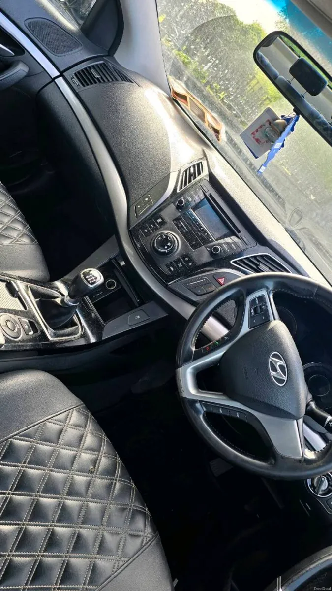 2013 hyundai i40 - Image 3