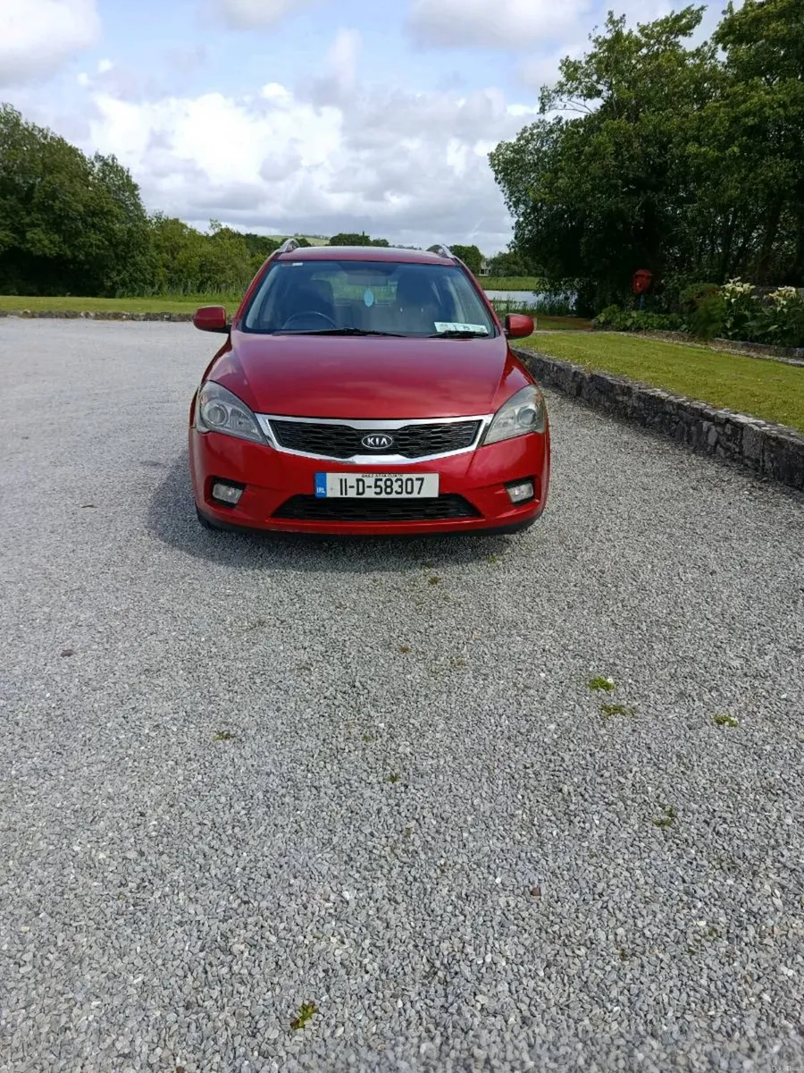 Kia Ceed SW 2011 Diesel - Image 4