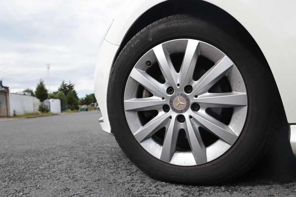 Mercedes-Benz B-Class 2014 - Image 3