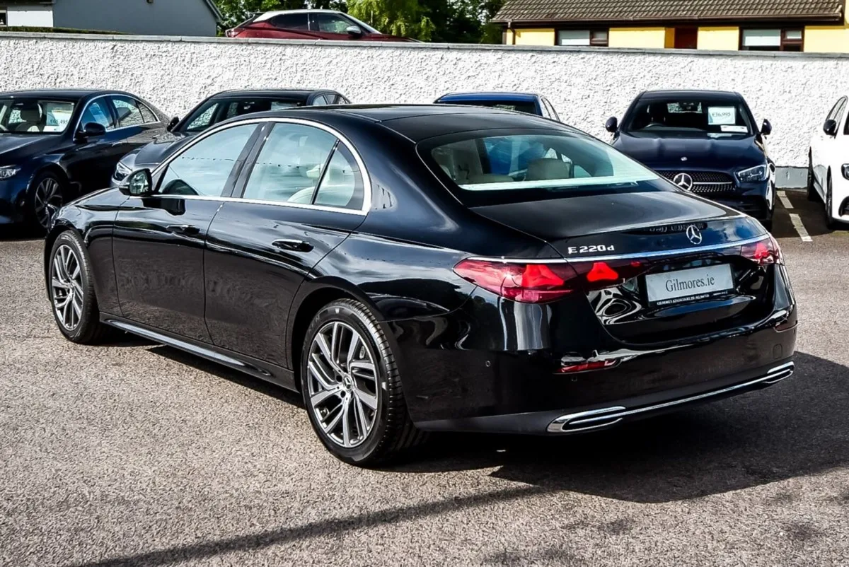 Mercedes-Benz E-Class E220d Avantgarde Plus Auto - Image 4