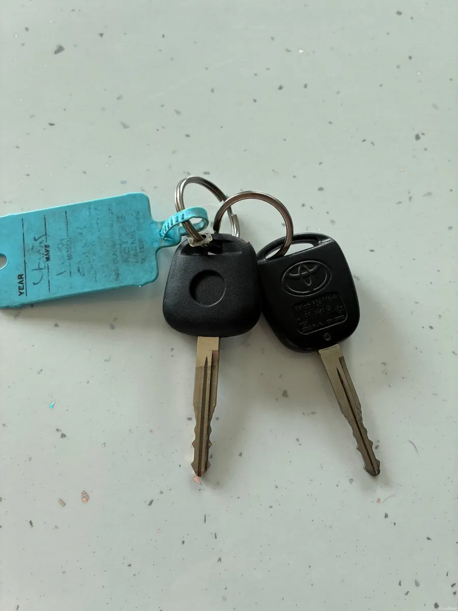 Toyota Yaris 2006 - Image 2