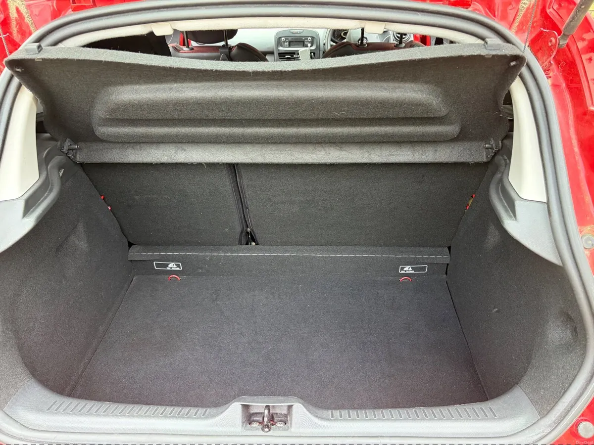 Renault Clio 132 *Low mileage* - Image 6