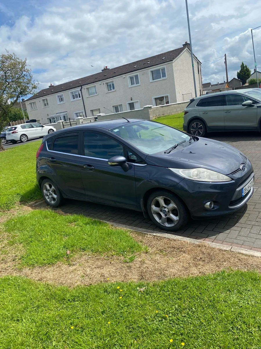 Ford fiesta titanium - Image 1