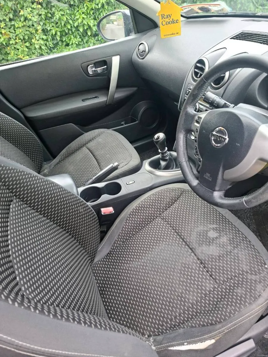 NISSAN QASHQAI 7 SEATER 2010 - Image 6