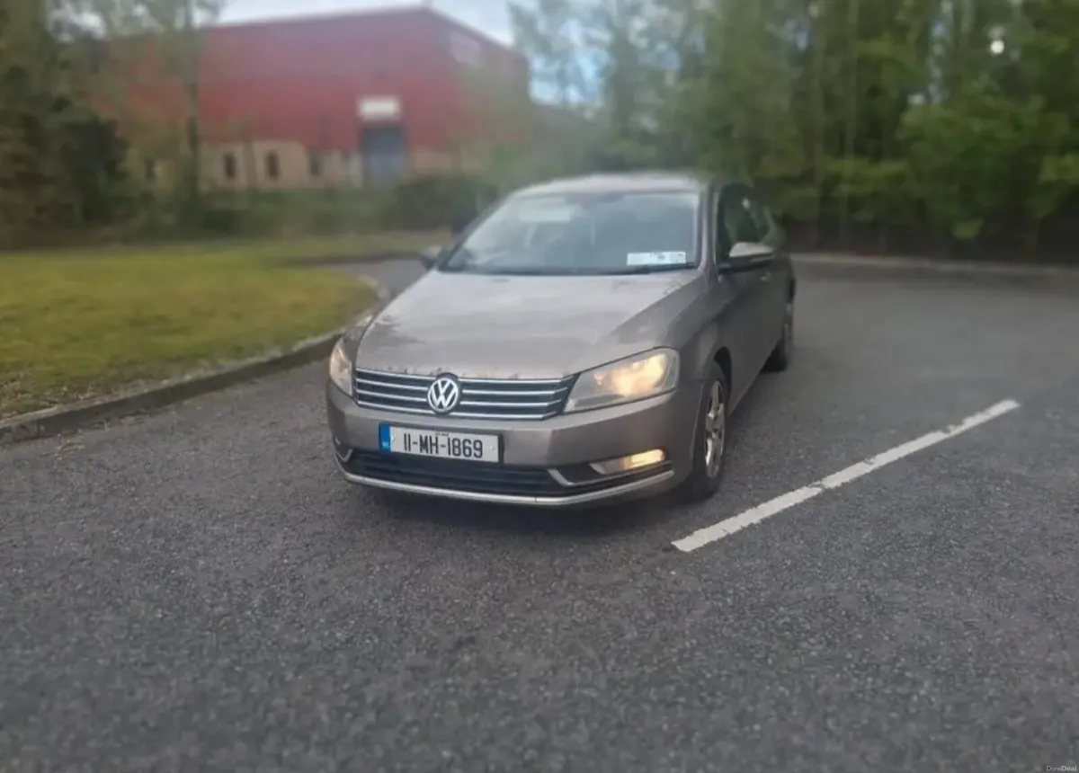 2011 Volkswagen passat NCT&TAX Great condition!! - Image 2