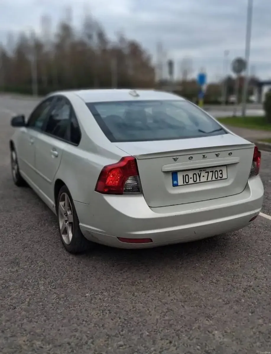 2010 Volvo S40 NCT 05/27 Mint condition!! - Image 4