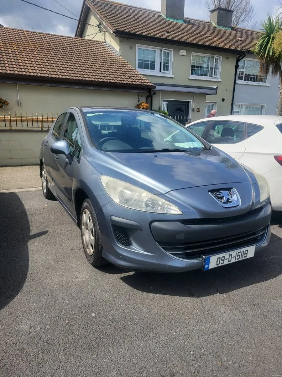 2009 peougot 307 nct 4/27 Taxed until December - Image 1