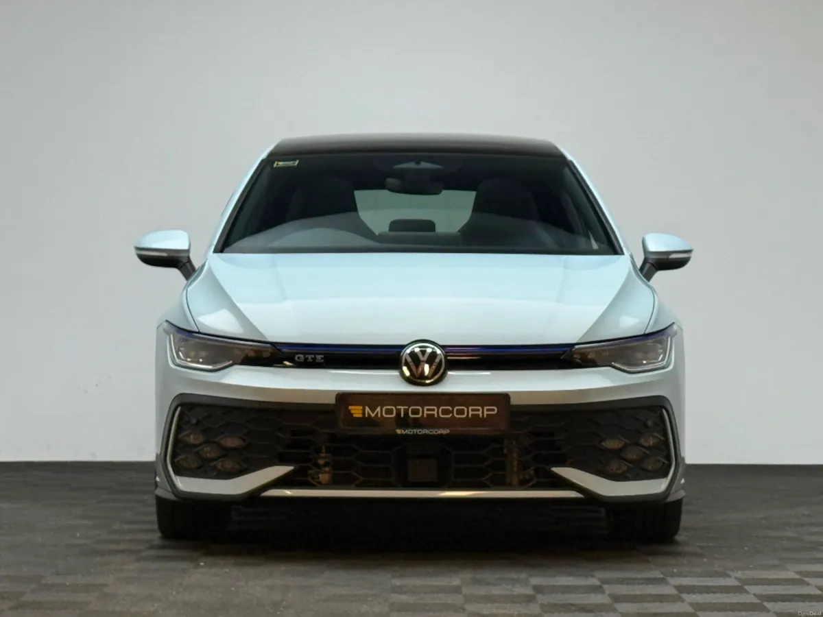 Volkswagen Golf GTE 1.5 PHEV 272HP DSG - Image 2