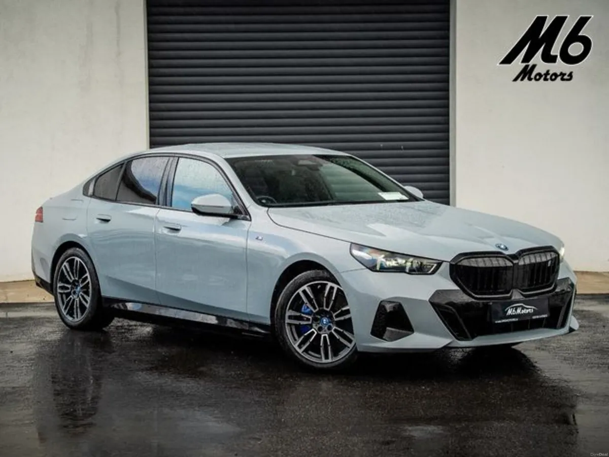BMW i5 EDRIVE40 M SPORT - Image 1