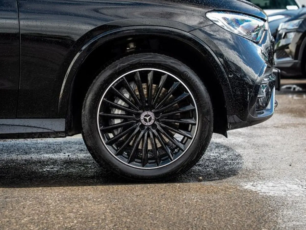 Mercedes-Benz GLC GLC 300 DE 4MATIC URBAN EDITION - Image 3