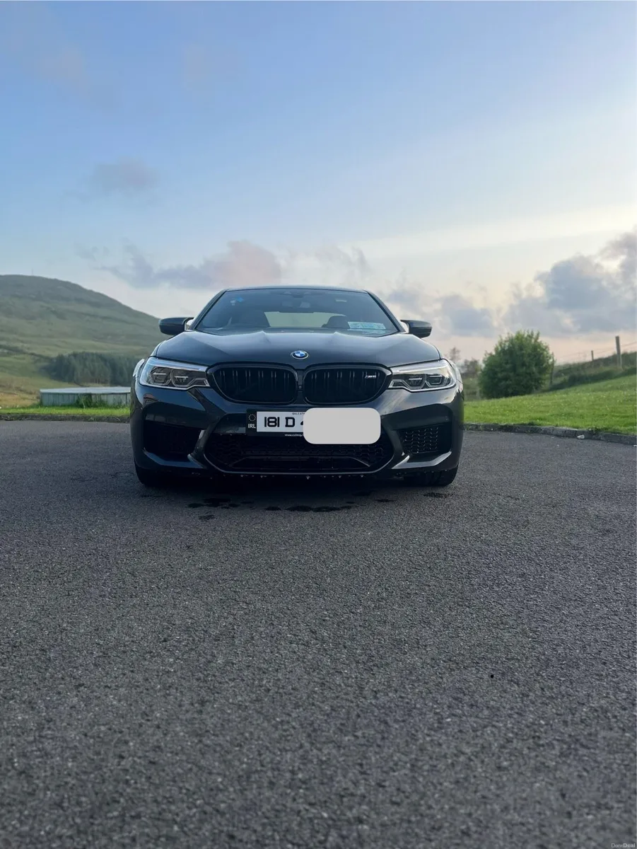 2018 BMW M5 - Image 3