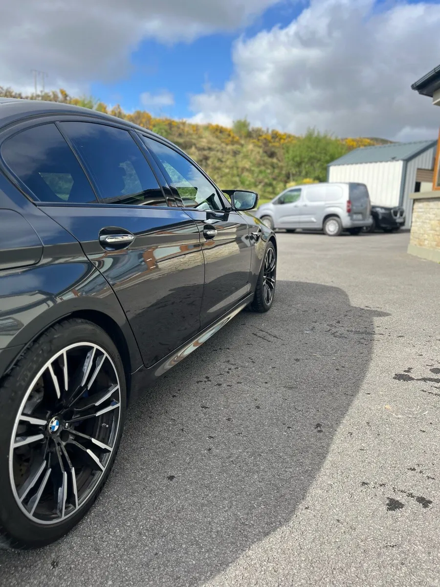 2018 BMW M5 - Image 5