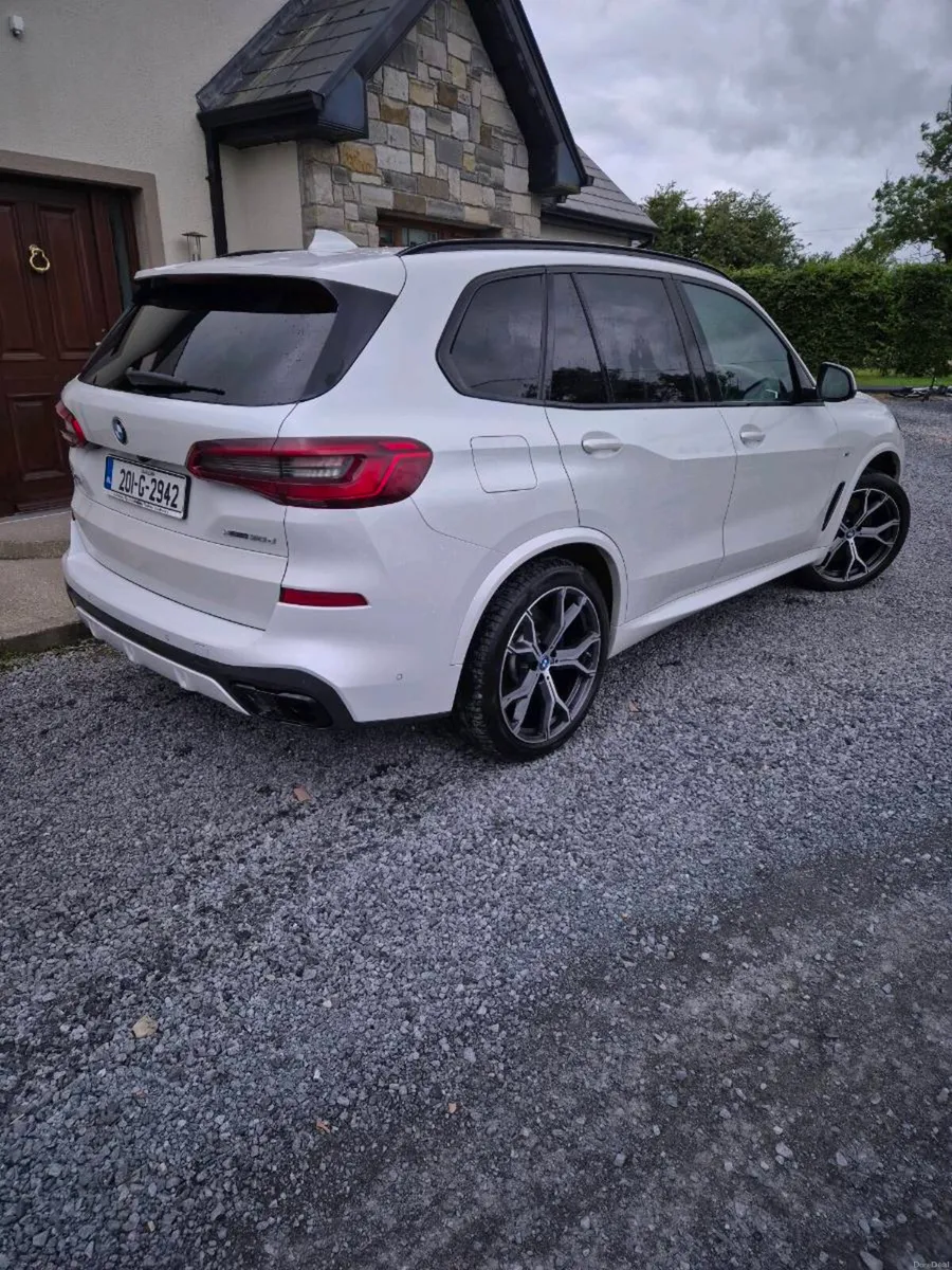 BMW X5 - Image 1