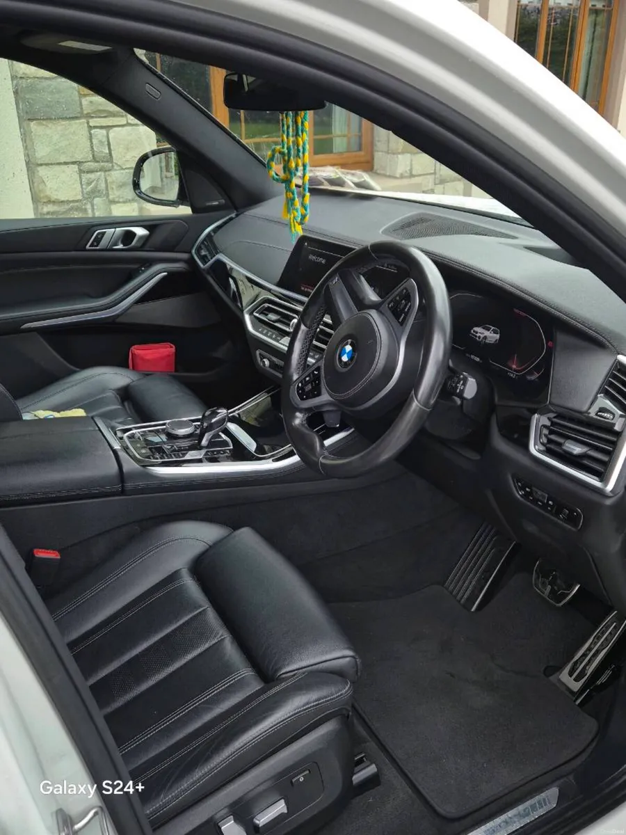 BMW X5 7 Seater - Image 5