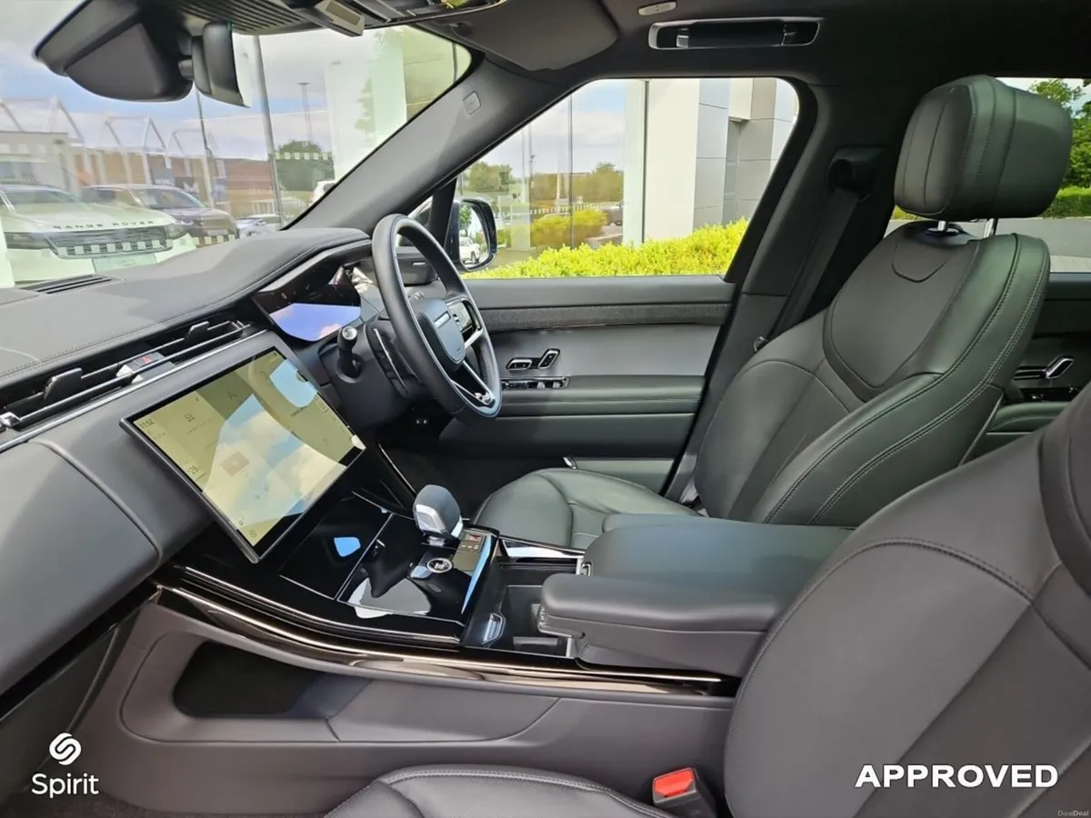 Land Rover Range Rover Sport 3.0 PHEV SE Dynamic - Image 4