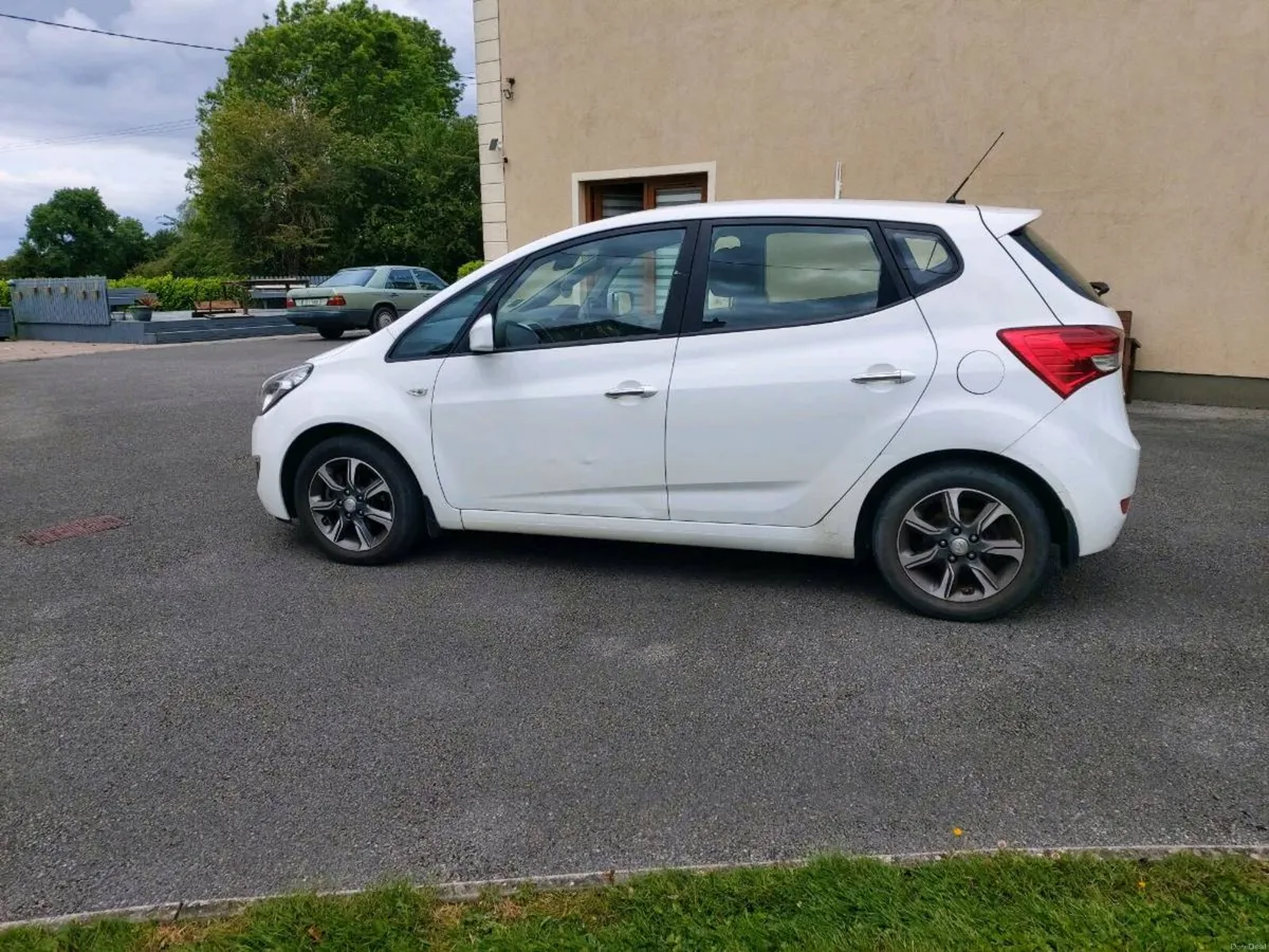 Hyundai ix20 2017 - Image 2