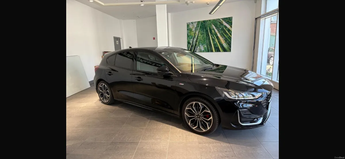 Ford Focus 2022 - Image 2