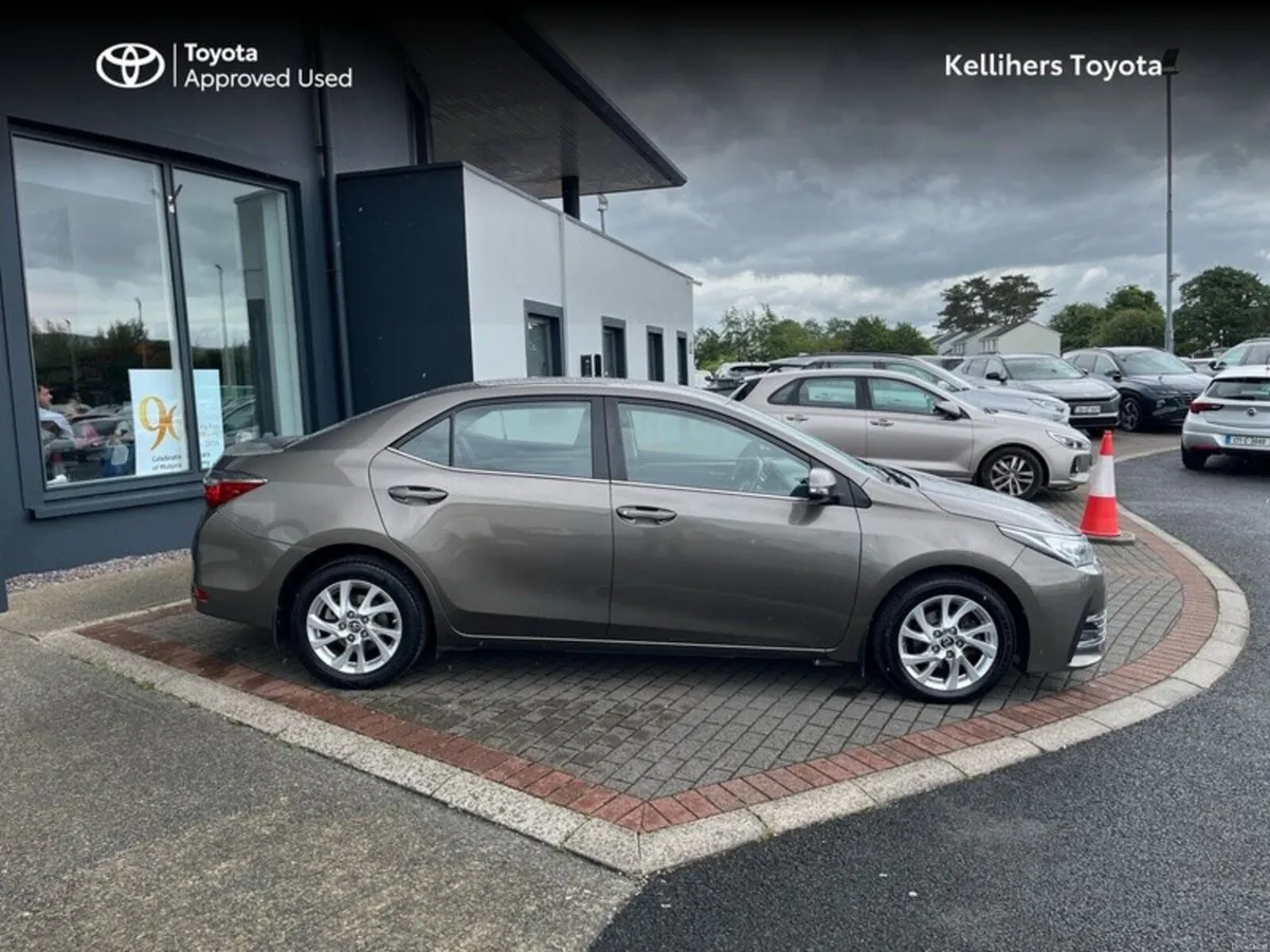 Toyota Corolla 1.4 D4D LUNA - Image 3