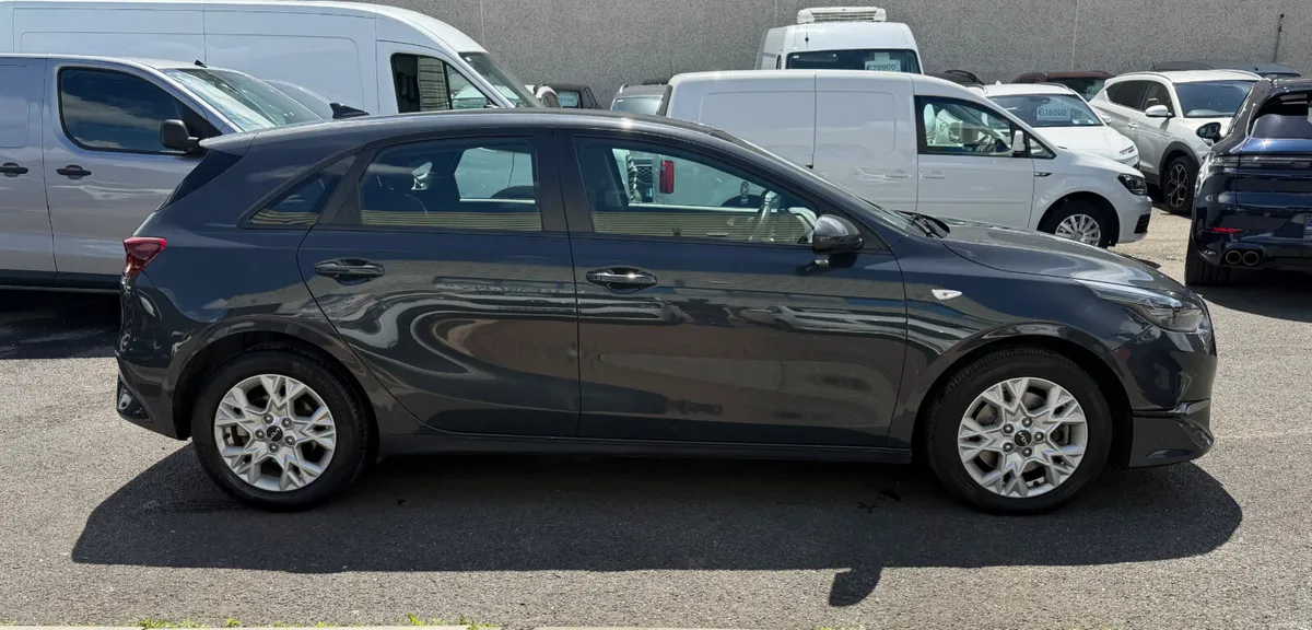 2023 Kia Ceed MHEV 1.6 Diesel - Image 3