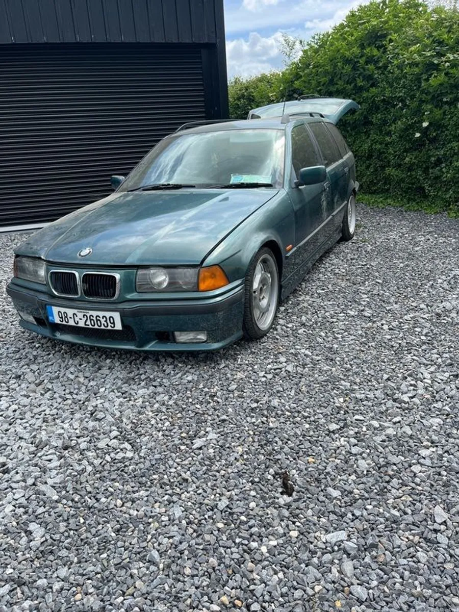 1998 Bmw 323 - Image 3