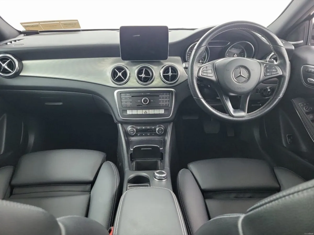 Mercedes-Benz GLA Sport Automatic - Image 4
