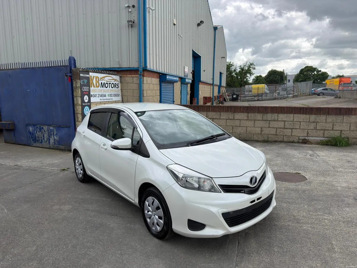2013 TOYOTA VITZ WHITE AUTOMATIC FRESH NCT - Image 3